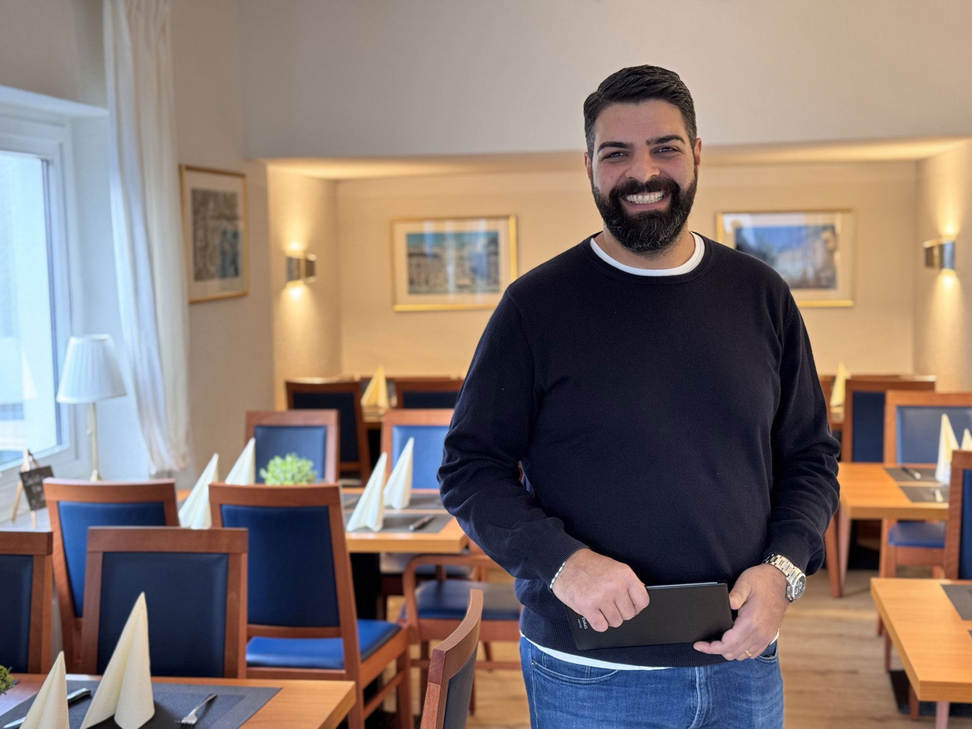 Der Geschäftsfühhrer Hasan Demirci begrüßt Sie im Ristorante Pizzeria Roma. Italienische Küche. Lecker. Frisch. 